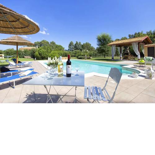 Alghero Villa per 10 persone con piscina e campo da tennis