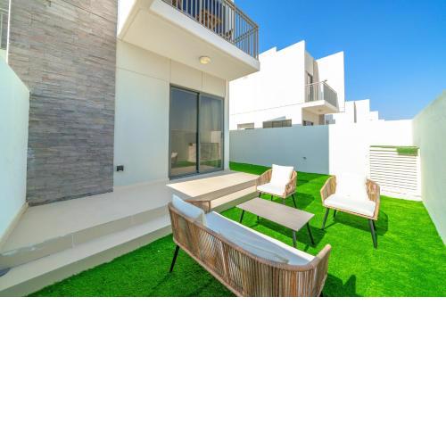 ALH Vacay - DAMAC Hills 2 Primrose Villa