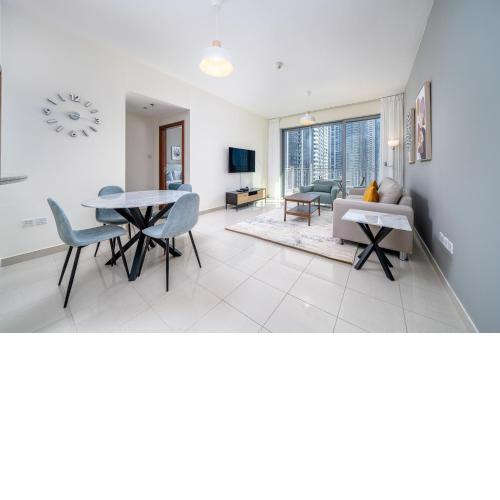 ALH Vacay - Spacious 1 Bedroom in Downtown