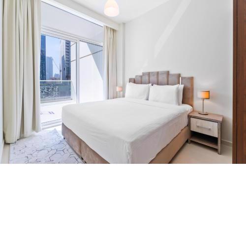 ALiving Luxury 1BR Apartment Vera Residence Business bay Dubai 521