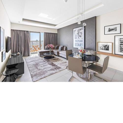 ALiving Luxury 1BR Paramount Tower Business bay with Burj Khalifa View 6203