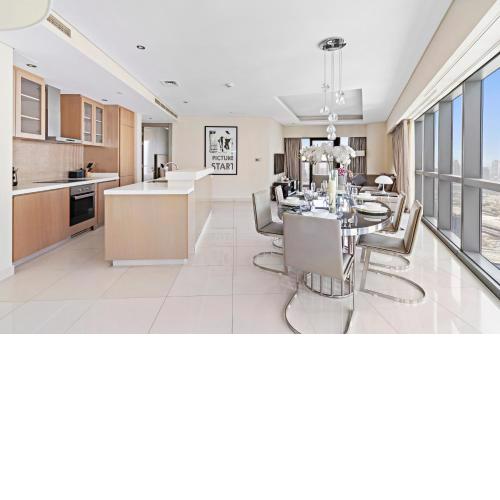 ALiving Supreme 3BR Paramount Towers Business bay with Burj Khalifa View 6201