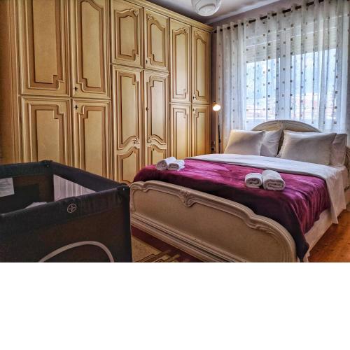 All Seasons Apartments