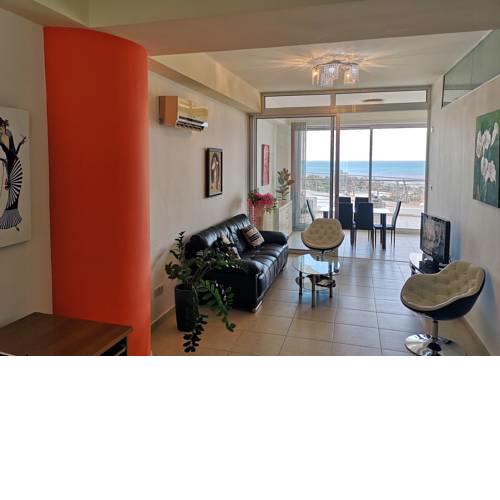 All Seasons Sea View Apartment