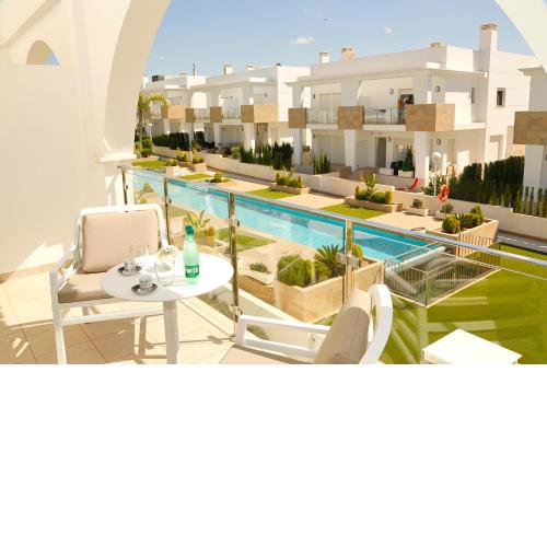 Allegra 44 Luxury BW with BBQ, AC and Pool