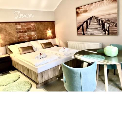 Allium Apartment