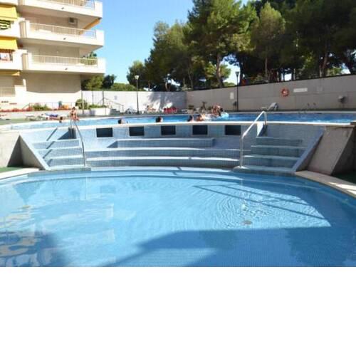 Alluring Apartment in Salou with Swimming Pool
