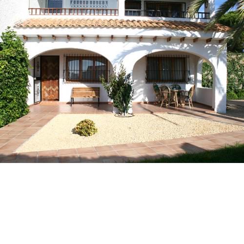 Almadraba ground floor apartment