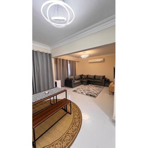 Almasrawya, 2 bed rooms family apt, 4beds with garden near cairo Airport