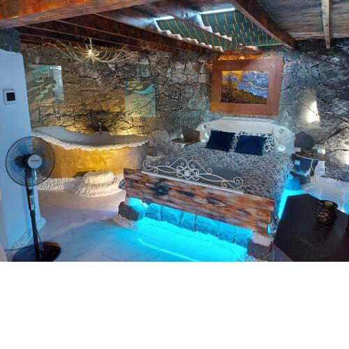 ALOELUXVILLA COM , for couples! Design by the local artist Salvado r