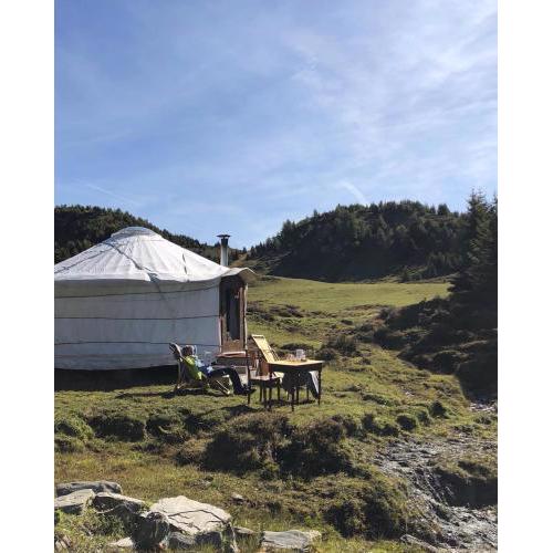Alp Jurte Skihütte Feldis
