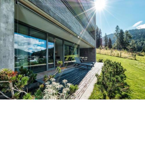 Alpen panorama luxury apartment with exclusive access to 5 star hotel facilities