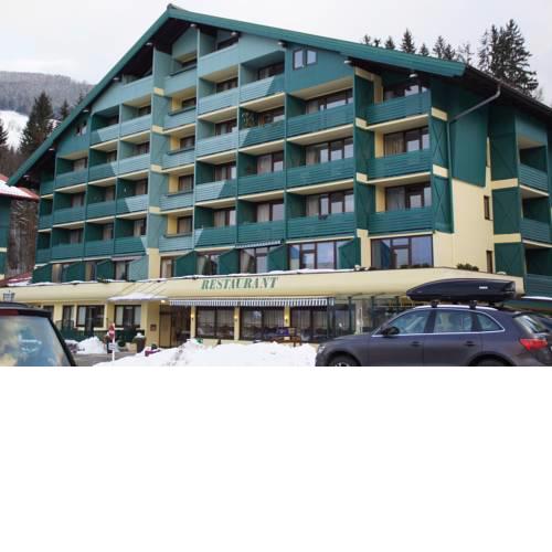 Alpine Club Hotel