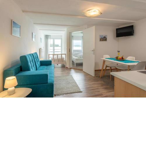 Alpine Hostel B7