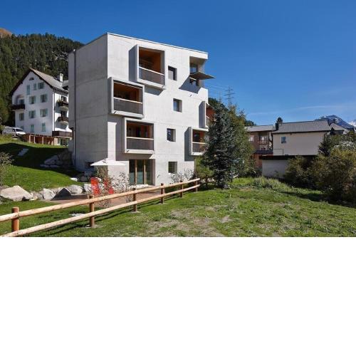 Alpine Lodge 4-Bett-Wohnung Chesa Plattner "Bergbahnen All inklusive" im Sommer