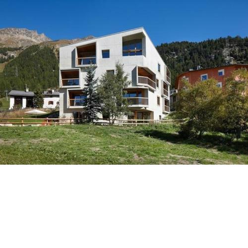Alpine Lodge 6-Bett-Wohnung Chesa Plattner "Bergbahnen All inklusiv" im Sommer