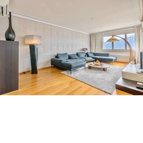 Alpine Stunning and modern Apartment / Montreux