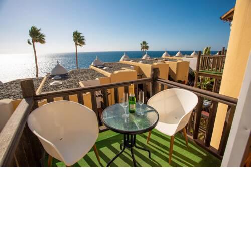 Altamar 52 with terrace and swimmimng pool