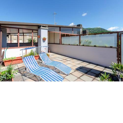 ALTIDO Apt for 4, with Private Rooftop Terrace and View