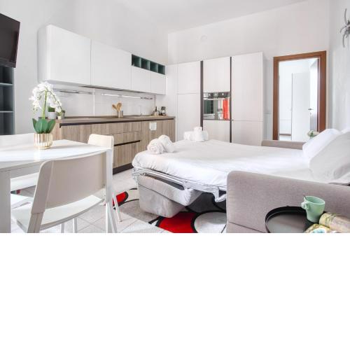 ALTIDO Bright 1-bed flat near Teatro Fontana