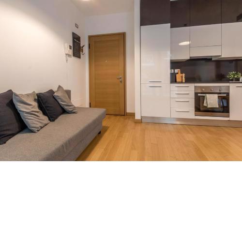 ALTIDO Cosy 1 BR Apart with Balcony and Free parking