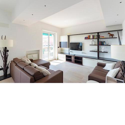 ALTIDO Great Flat with Sea View