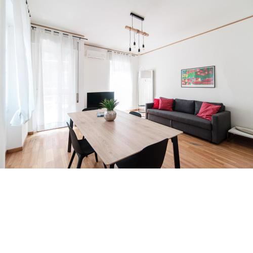ALTIDO Lovely 3-bed flat with a view of Duomo di Como
