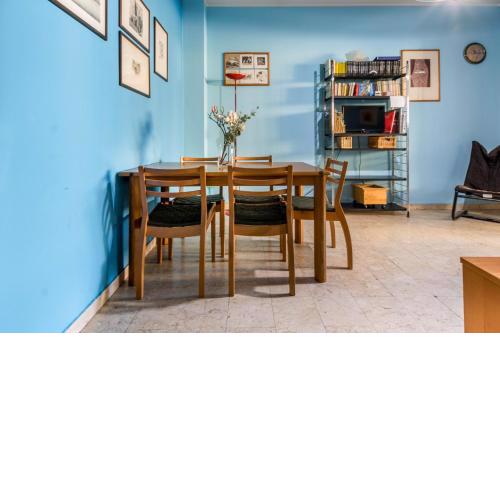 ALTIDO Quiet Apt for 4 with Terrace near train station