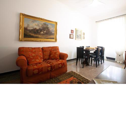 ALTIDO Spacious Flat for 7, near train station in Genova