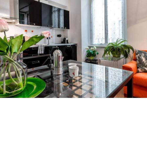 ALTIDO Vibrant 1BR Flat for 4, with Jacuzzi, Perfect Centre