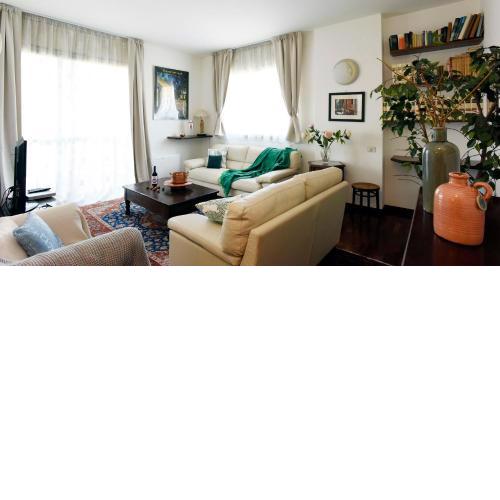 ALTIDO Victorian Apt for 2 with Balcony and free parking