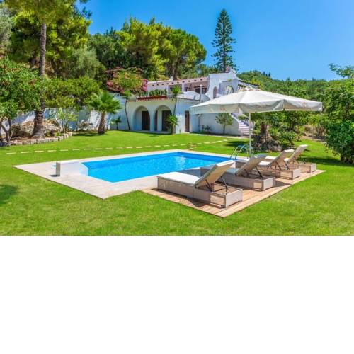 Alykes Villa Sleeps 7 Pool Air Con WiFi