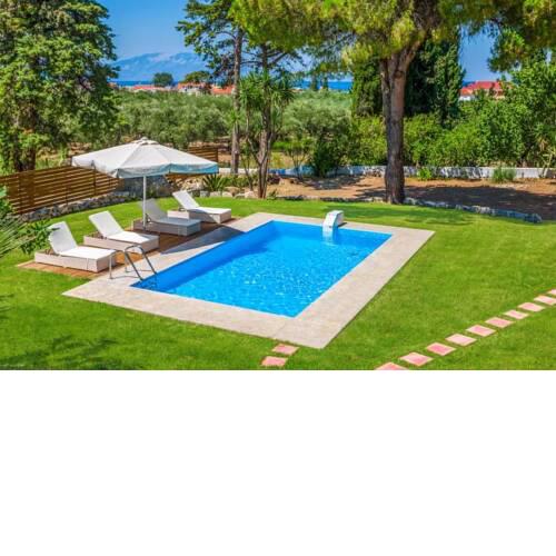 Alykes Villa Sleeps 7 with Pool Air Con and WiFi