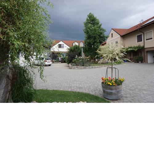 Am Arkadenhof