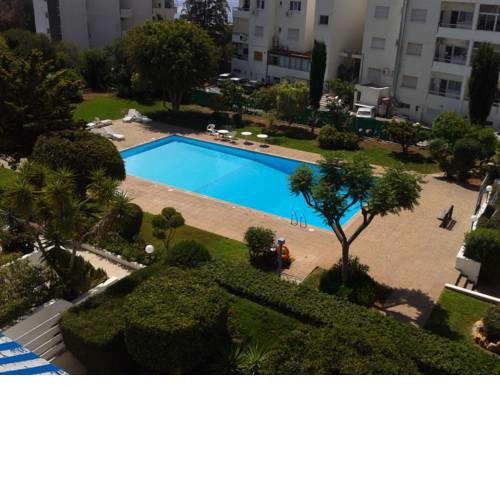 Amathusia beach apartment