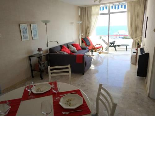 Amathusia Sweet Beach Apartments