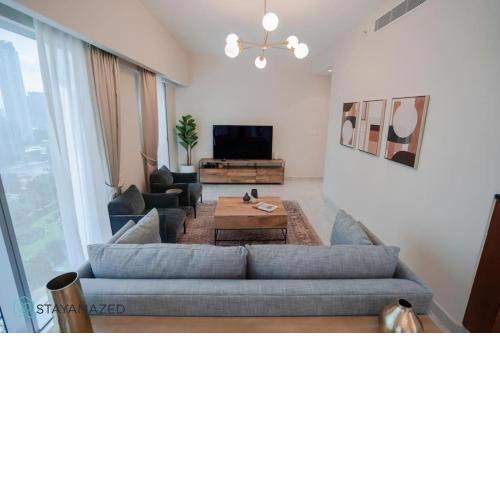 Amazing 1 BR in Central Park Tower Residence, DIFC