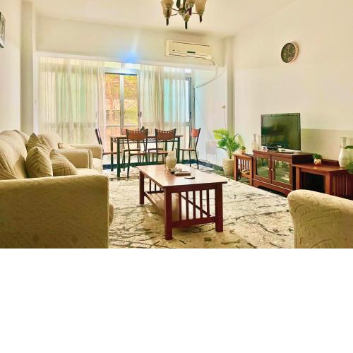 Amazing 2BR Apartment - Perfect for Work or Leisure