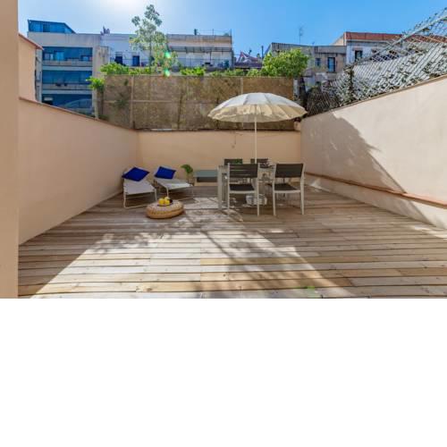 Amazing apartment by Ramblas with inner terrace