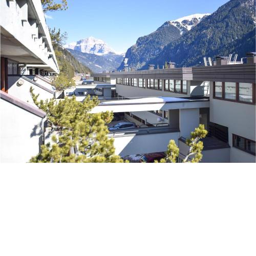 Amazing apartment in Canazei with