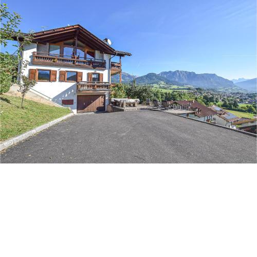 Amazing apartment in Carano with WiFi and 2 Bedrooms