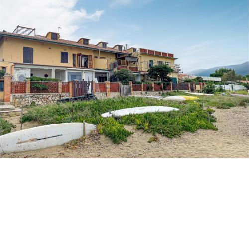 Amazing apartment in Giannella with 2 Bedrooms