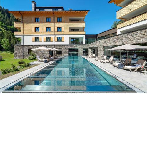 Amazing apartment in Klösterle with Sauna, WiFi and 4 Bedrooms
