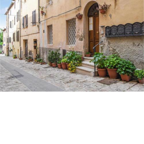 Amazing Apartment In Massa Marittima With 1 Bedrooms And Internet