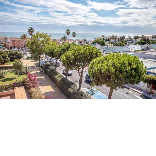 Amazing apartment in Mijas Costa w/ WiFi, Outdoor swimming pool and 2 Bedrooms