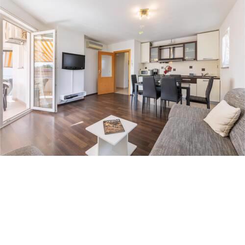 Amazing apartment in Nova Vas with 2 Bedrooms