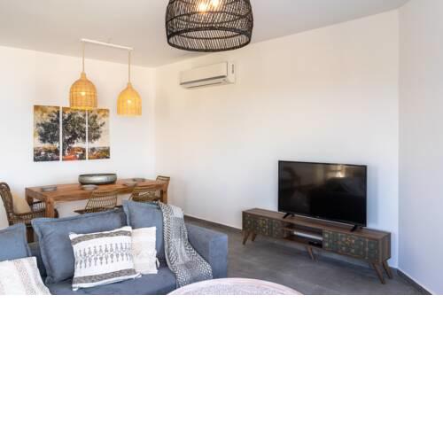 Amazing Brand New Apartment Near the Sea!