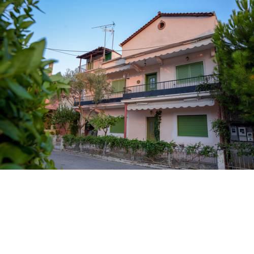 Amazing Country House in Drama - near center