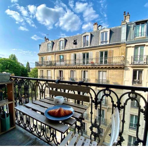 Amazing duplex les Batignolles, Paris