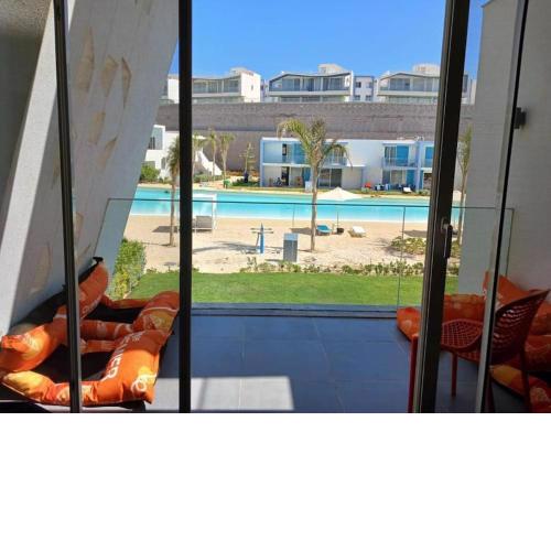 amazing fouka bay 3 bedroom lagoon view ST6-Ch10-01